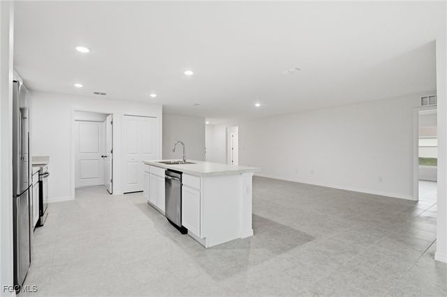 3418 20th ST SW, Lehigh Acres, FL 33976