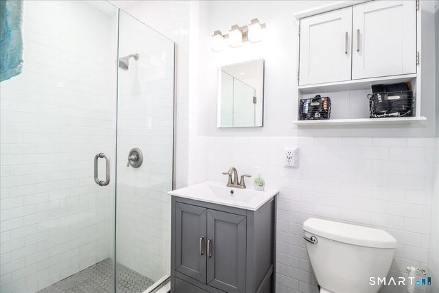 38 Aspetuck Pines Drive, New Milford, CT 06776