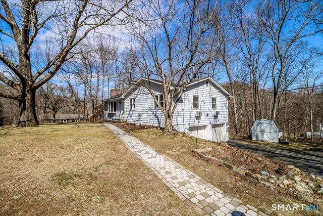 38 Aspetuck Pines Drive, New Milford, CT 06776