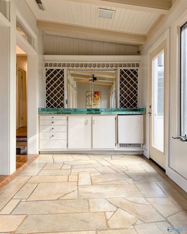 2005 Brookmanor Drive, Decatur, AL 35601