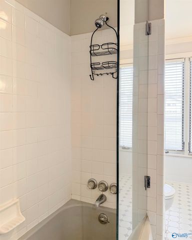 2005 Brookmanor Drive, Decatur, AL 35601