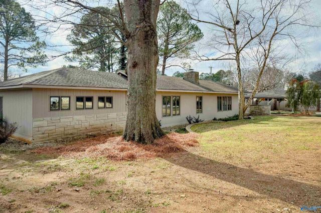 2005 Brookmanor Drive, Decatur, AL 35601