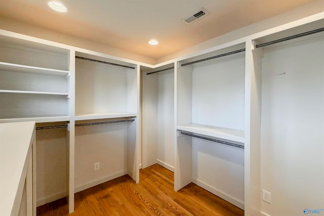 2005 Brookmanor Drive, Decatur, AL 35601