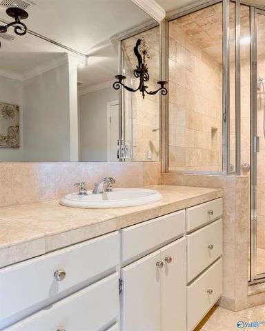 2005 Brookmanor Drive, Decatur, AL 35601