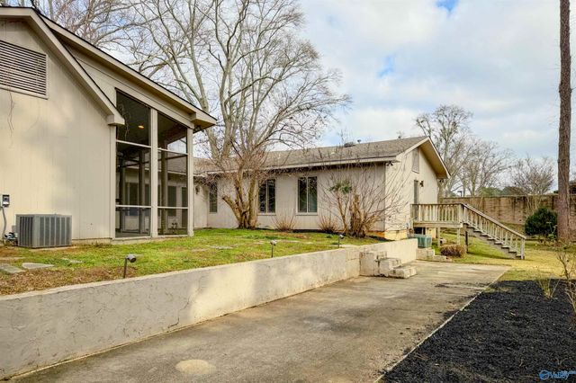 2005 Brookmanor Drive, Decatur, AL 35601