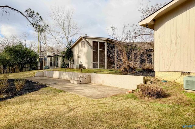 2005 Brookmanor Drive, Decatur, AL 35601