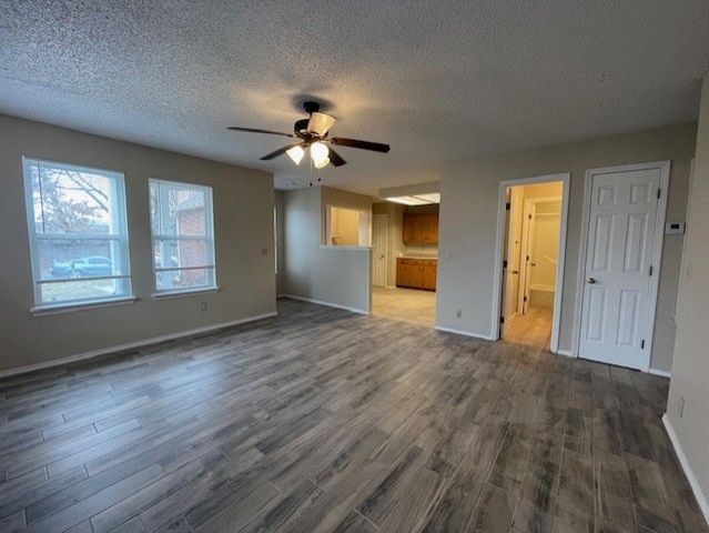 1407 S 12th Street, Rogers, AR 72756
