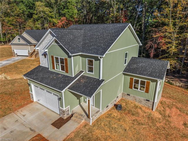 517 Woods Drive, Randleman, NC 27317