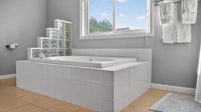 5 Governors Way B, Milford, MA 01757