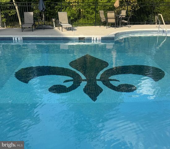 95 RITTENHOUSE CIR, Newtown, PA 18940