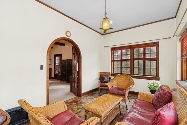 1818 N Dubuque St, Iowa City, IA 52245