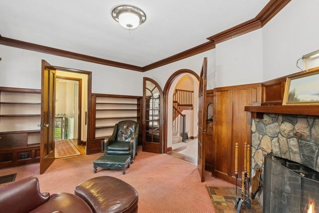 1818 N Dubuque St, Iowa City, IA 52245