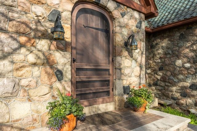 1818 N Dubuque St, Iowa City, IA 52245