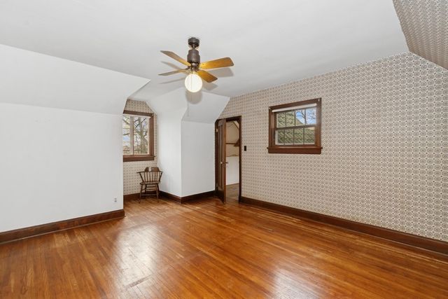 1818 N Dubuque St, Iowa City, IA 52245