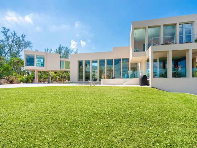 6610 GULF OF MEXICO DRIVE, Longboat Key, FL 34228