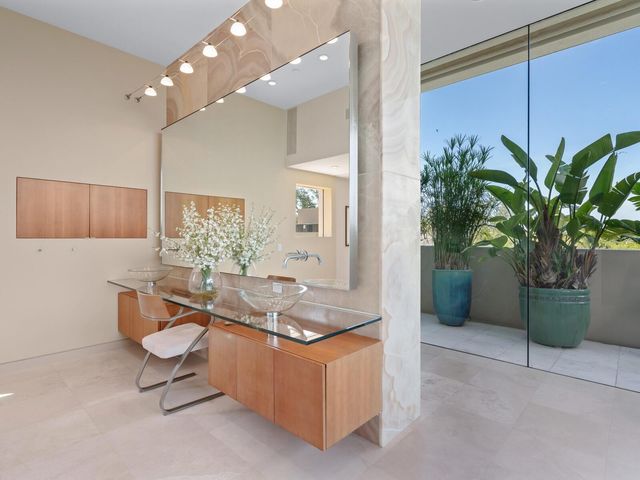 6610 GULF OF MEXICO DRIVE, Longboat Key, FL 34228