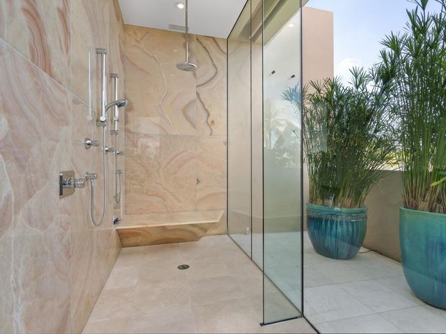 6610 GULF OF MEXICO DRIVE, Longboat Key, FL 34228