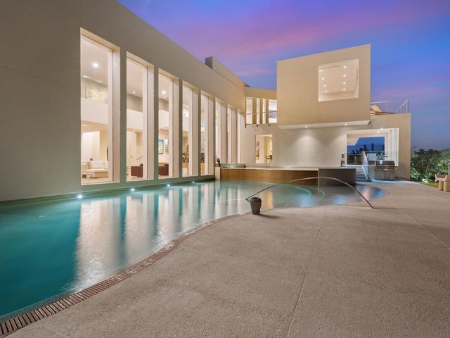 6610 GULF OF MEXICO DRIVE, Longboat Key, FL 34228