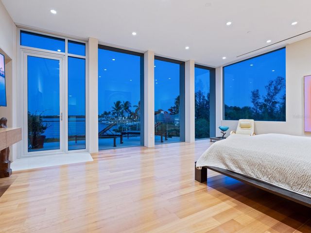 6610 GULF OF MEXICO DRIVE, Longboat Key, FL 34228