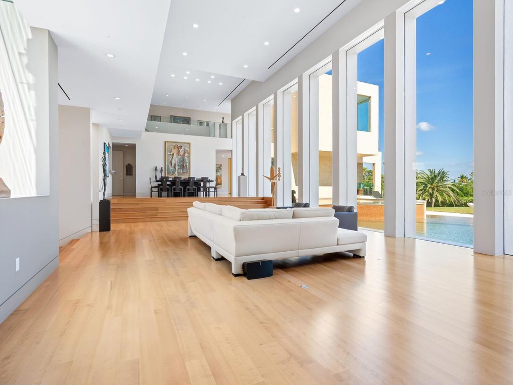 Image 21 of property listing at 6610 GULF OF MEXICO DRIVE, Longboat Key, FL 34228