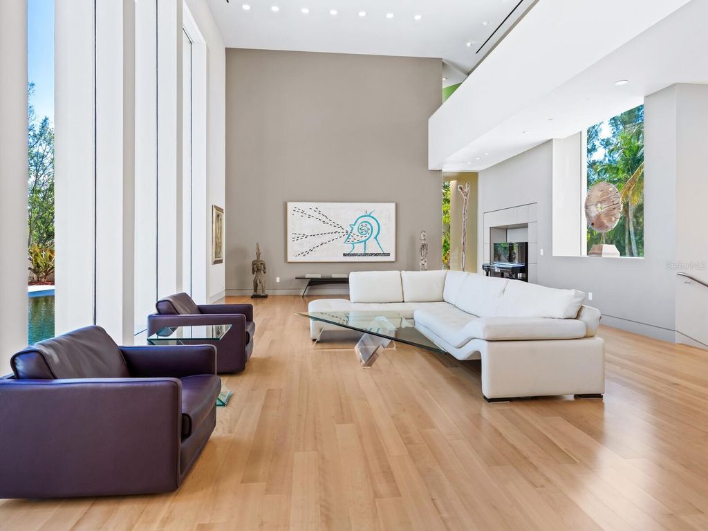 Image 22 of property listing at 6610 GULF OF MEXICO DRIVE, Longboat Key, FL 34228