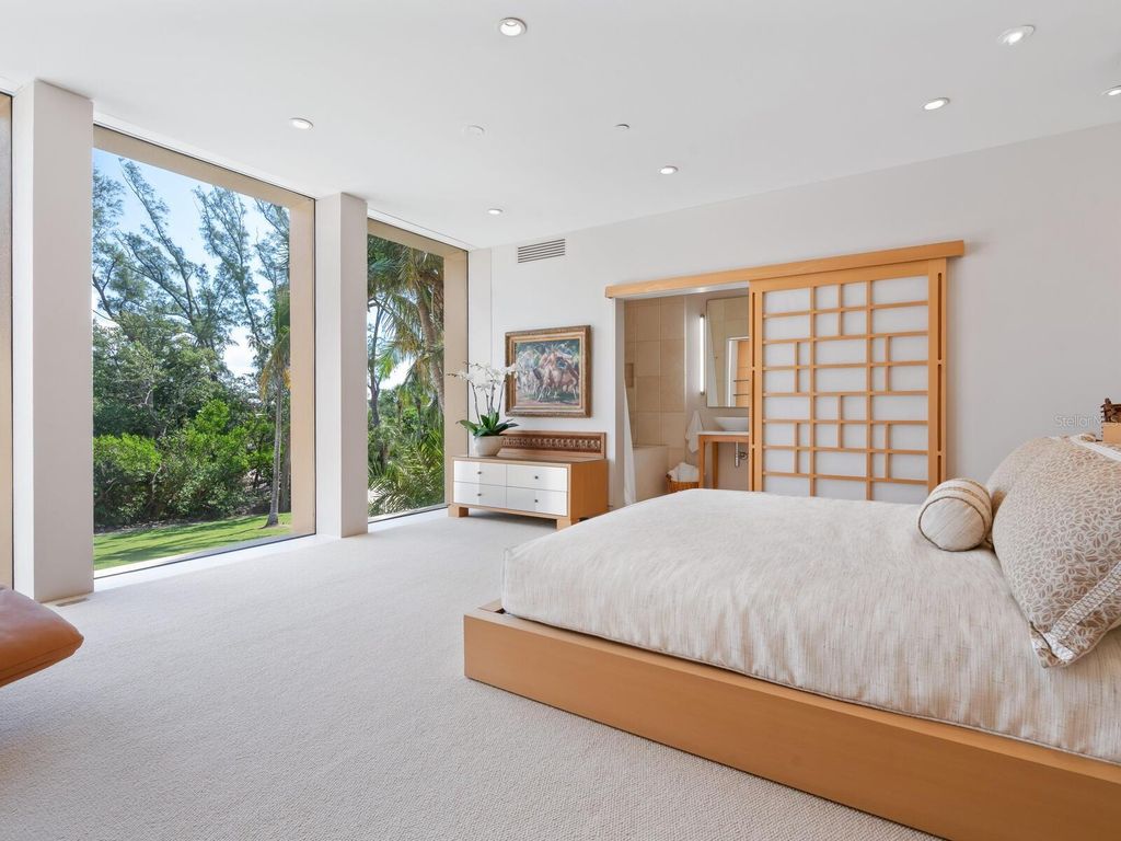 Image 41 of property listing at 6610 GULF OF MEXICO DRIVE, Longboat Key, FL 34228