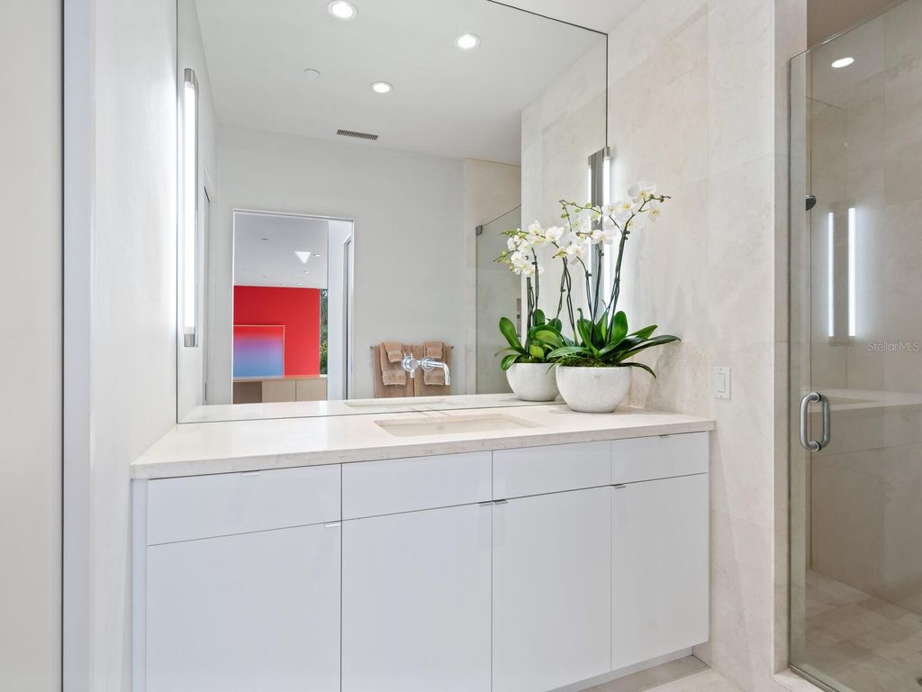 Image 45 of property listing at 6610 GULF OF MEXICO DRIVE, Longboat Key, FL 34228