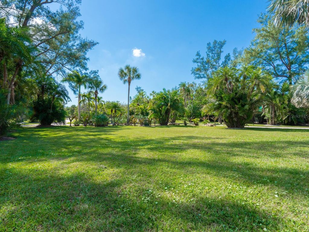Image 61 of property listing at 6610 GULF OF MEXICO DRIVE, Longboat Key, FL 34228