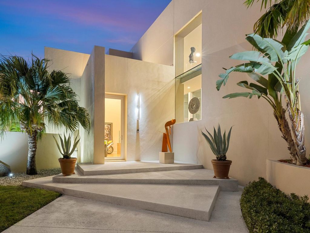 Image 73 of property listing at 6610 GULF OF MEXICO DRIVE, Longboat Key, FL 34228