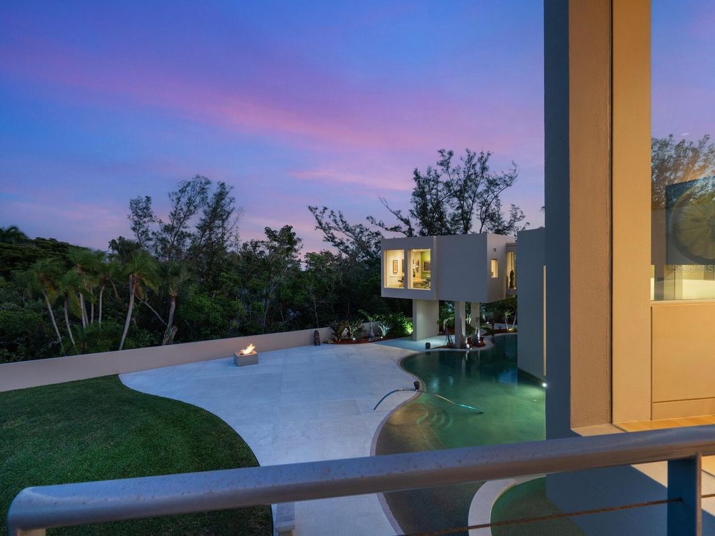 Image 78 of property listing at 6610 GULF OF MEXICO DRIVE, Longboat Key, FL 34228