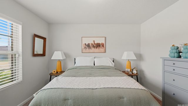 1132 EAGLE XING, Seguin, TX 78155
