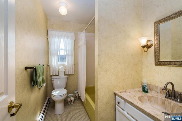 20 Stony Hill Court, Butler Borough, NJ 07405