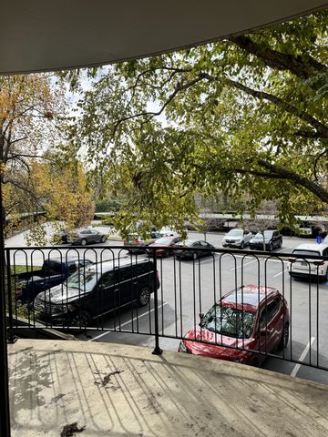 4215 Harding Pike Apt 210, Nashville, TN 37205