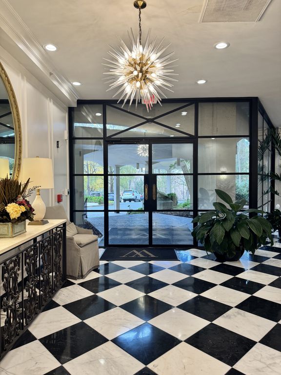 4215 Harding Pike Apt 210, Nashville, TN 37205