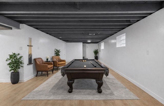 9220 S Avers Avenue, Evergreen Park, IL 60805