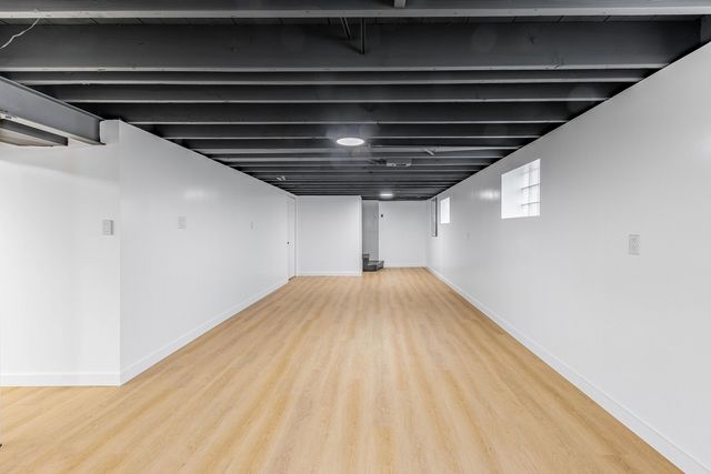 9220 S Avers Avenue, Evergreen Park, IL 60805