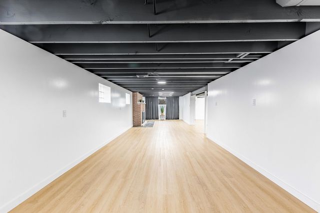 9220 S Avers Avenue, Evergreen Park, IL 60805