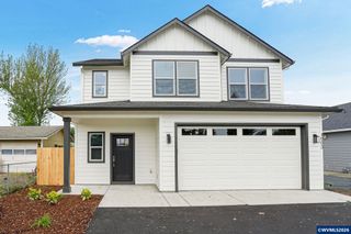 1503 N 2nd St, Silverton, OR 97381