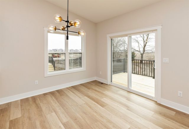 17558 Brookview Drive, Urbandale, IA 50323