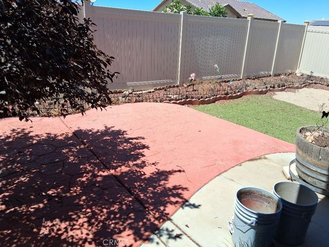 14964 Butler Peak Court, Victorville, CA 92394