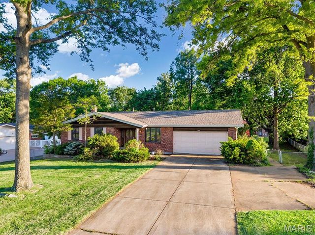 2948 Oldewick Drive, St Louis, MO 63129