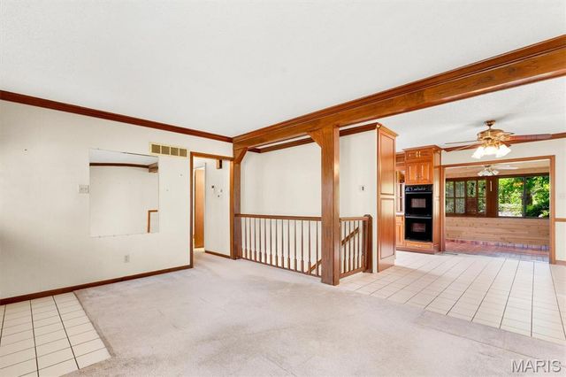 2948 Oldewick Drive, St Louis, MO 63129
