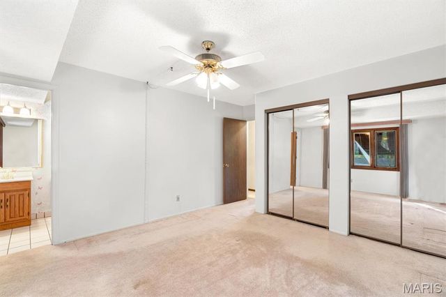 2948 Oldewick Drive, St Louis, MO 63129