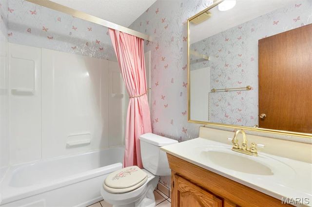 2948 Oldewick Drive, St Louis, MO 63129