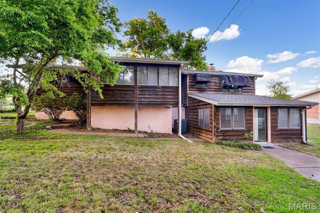 2948 Oldewick Drive, St Louis, MO 63129