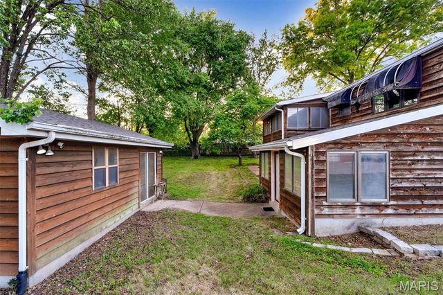 2948 Oldewick Drive, St Louis, MO 63129