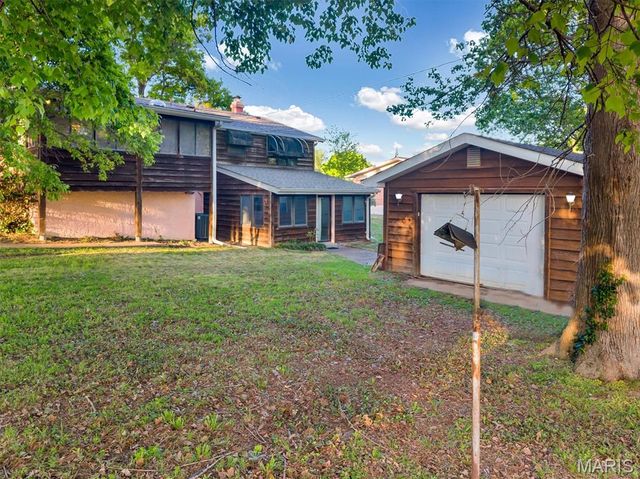 2948 Oldewick Drive, St Louis, MO 63129