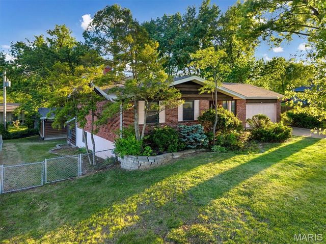 2948 Oldewick Drive, St Louis, MO 63129