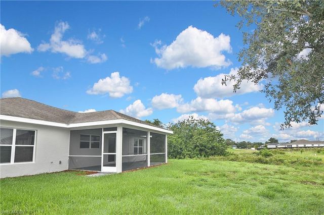 4016 35th ST SW, Lehigh Acres, FL 33976