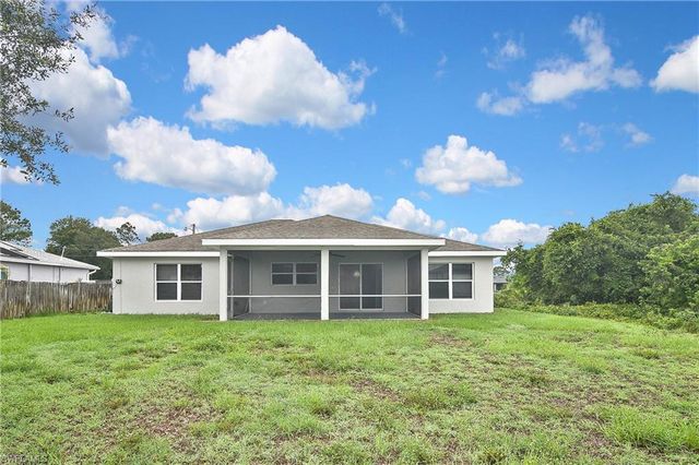 4016 35th ST SW, Lehigh Acres, FL 33976